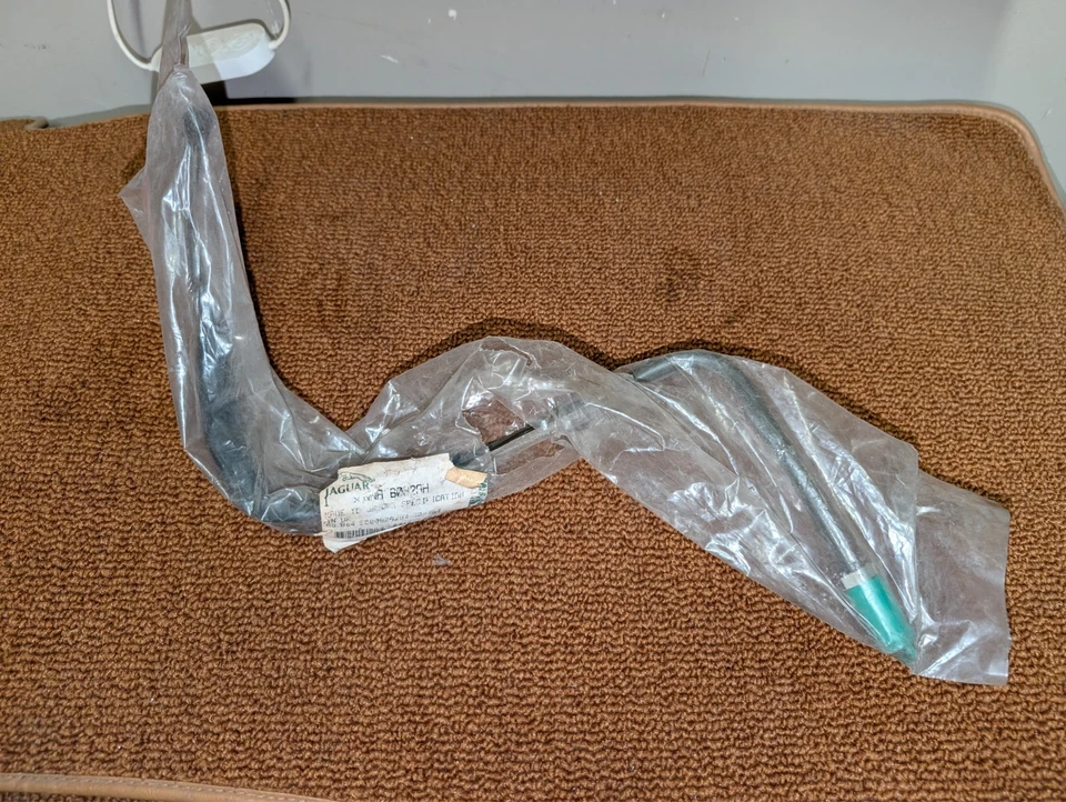 NUEVO GENUINO Jaguar XJ8 XJR Vanden Plas 4.0 Manguera de línea de alimentación de combustible Gas 95-97 Xj6 Foto 1 de 4