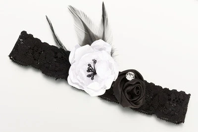 Liga de encaje - Elige blanco o negro - Boda novia graduación  Foto 1 de 3