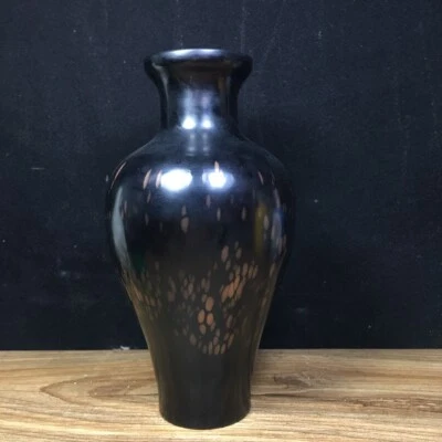   Alimentador antiguo, vidrio viejo, jarrón de oro de punta   Foto 1 de 4