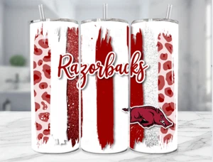 Vaso y rayas de pintura de paja de acero inoxidable Arkansas Razorbacks de 20 OZ - Imagen 1 de 4