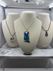 BLAU Vintage Kunsthandwerk mundgeblasen Glas Anhänger Lot Boho hübsch Hippie Chic klobig - Bild 1 von 9