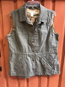 Orvis Woman’s Khaki Green Lined Snap Buttons Pockets Outdoors Vest Sz M - Picture 1 of 10