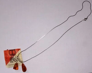 Unused with a Tag DAILRADE BALTIC AMBER Pendant with a 19″ Chain Necklace - Picture 1 of 10