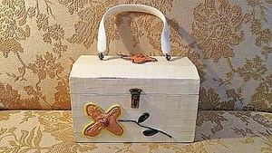 VINTAGE Handmade WOOD BOX PURSE HIPPIE BOHO Paper Mache' FLOWER POWER APPLIQUE - Picture 1 of 7