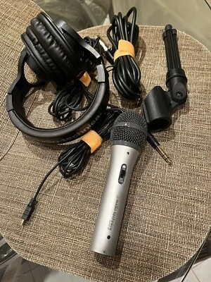 Audio-Technica ATH-M20x Professional Monitor Headphones & ATR2100-USB Microphone - Image 1 of 4