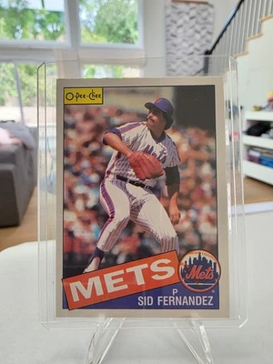 1985 O-Pee-Chee - Sid Fernandez #390 - Image 1 of 2