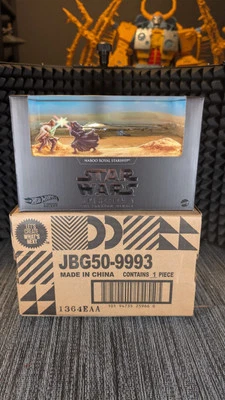 SDCC 2024 Exclusive Mattel Hot Wheels Star Wars Naboo Royal Starship - Image 1 of 4