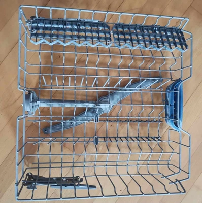Oberkorb Bosch Geschirrspülmaschine gebraucht rostfrei sehr verkalkt - Bild 1 von 4