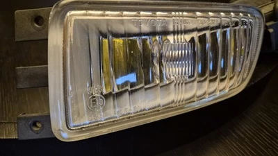 Carcasa luz antiniebla Lexus GS300 GS400 GS430 / Aristo / Amarillo / Izquierdo / Lado del conductor Foto 1 de 3