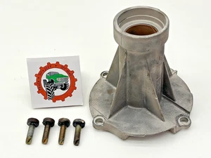 Ford BW1356 Transfer Case Tail Housing WITHOUT Speedo Hole  13-56-066-908 - Foto 1 di 9