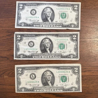 Lot of 3 US $2 Bills 1976 Series Circulated - Image 1 of 4