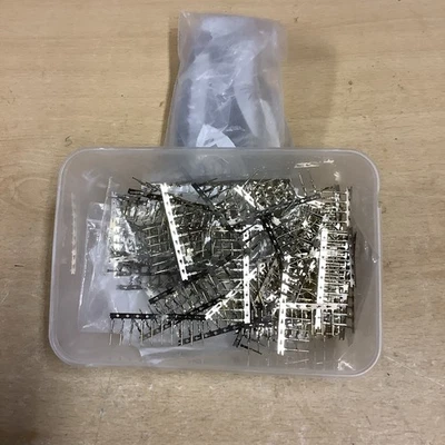 500 x RS PRO Male solder Crimps D-sub Connector 32-22 AWG Smaller Terminals - Image 1 of 4