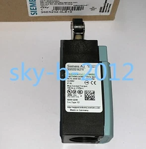 1 pcs NEW IN BOX Siemens Limit switch  3SE5232-0LE10 - Picture 1 of 3