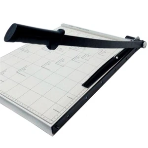 TAGLIA CARTA TAGLIACARTE PROFESSIONALE fogli A4 ghigliottina metallo TAGLIERINA - Foto 1 di 1