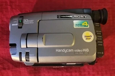 Sony Handycam CCD-TRV81 Hi8 Camcorder - For Parts - Image 1 of 4