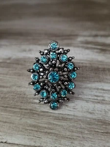 Vtg Extra Large Chunky Sky Blue Rhinestone Encrusted Adjustable Ring Shimmering - Picture 1 of 8