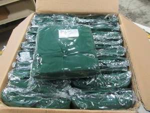 Lot of 20 Matte Hunter Green PLUS3 6'0"-6'5" 325lb Graduation Cap Gown Ensembles - Picture 1 of 3