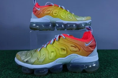 Nike Air VaporMax Plus Shoes Womens Size 7.5 Running CW5593-400 Sneakers Athleti - Image 1 of 4