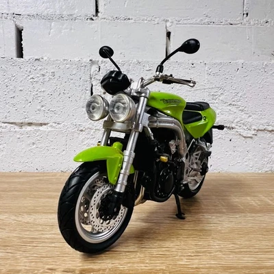 New-Ray Triumph Speed Triple 1/12 Diecast Green Black Model Motorcycle Bike - Image 1 of 4