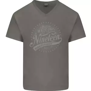 T-Shirt In Cotone V-Neck Per Uomo Distressed 37° Compleanno Fatta Nel 1988 - Foto 1 di 3