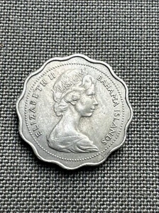 1969 BAHAMAS ISLANDS 10 CENTS BONEFISH SCALLOP SHAPED COIN - Picture 1 of 2