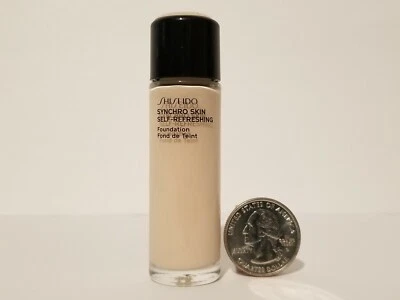 BASE AUTO-REFESHISEIDO SYNCHRO PIEL DIFERENTES TONOS 0,33 oz / 10 ml  Foto 1 de 2
