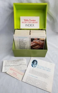 1970's Betty Crocker Recipe Card Library Box Avocado Green w/ 12 pkgs Cards - Picture 1 of 5