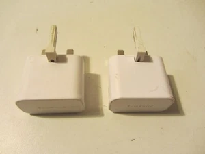 TWO Genuine Samsung EP-TA50UWE UK 3 Pin USB Mains Plug White Adapter - Picture 1 of 2