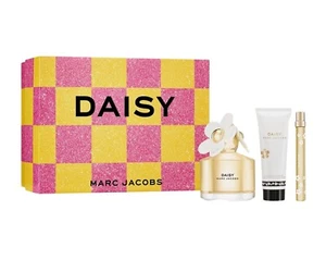 Marc Jacobs Daisy Eau de Toilette 3-PC Gift Set TRAVEL 3.3 oz./ 100ml NEW * - Picture 1 of 10
