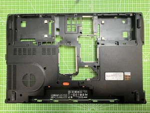 Acer Aspire V3-772G Bottom Case Base Cover 13N0-7NA0411 #cb774 - Picture 1 of 3