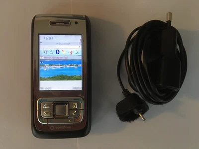 Nokia E65 - Telefono Cellulare GSM/UMTS - Con caricabatteria - Immagine 1 di 4