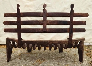 Gebrauchte Gusseisenrost mit Holzfänger Clip On Stangen für offenes Feuer - Bild 1 von 10