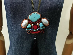 Collana Soutache blu turchese e perline multicolore chiusura sconto 50%! - Foto 1 di 3