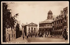 Oxford Broad Street & Sheldonian Theatre Oxfordshire Photochrom Postcard - Picture 1 of 2