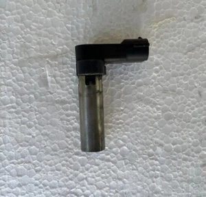OEM 2001-2004 Subaru Legacy Outback Engine Crankshaft Position Sensor 3.0L H6 - Picture 1 of 3