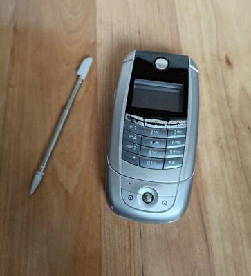 Motorola A780 in Silver Grey - Image 1 of 4