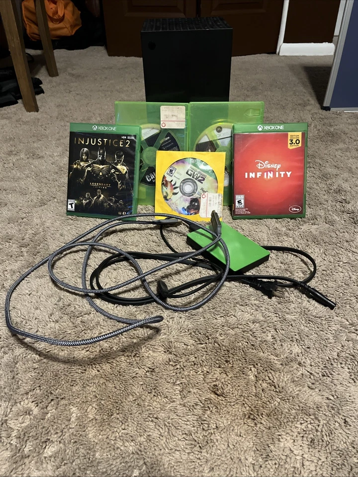 Paquete Xbox Series X (injusticia ya en unidad de disco)  Foto 1 de 4