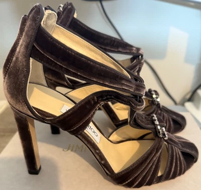 Jimmy Choo Mujer Krissy 100 Tacones Terciopelo Aplastado Visón Oscuro EU38/US8 NUEVO Foto 1 de 4