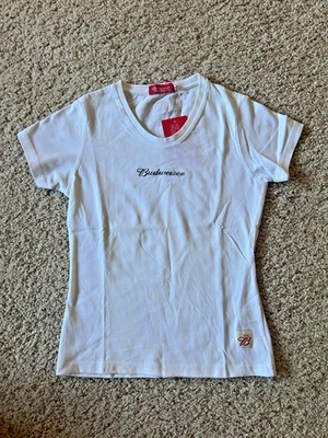 Camiseta Budweiser bordada para mujer - blanca - talla M Foto 1 de 4