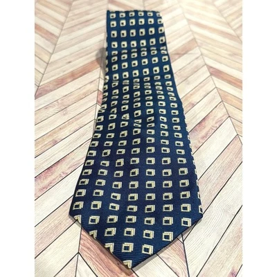 Corbata geométrica Lands End de seda azul marino con patrón cuadrado dorado para hombre Foto 1 de 4