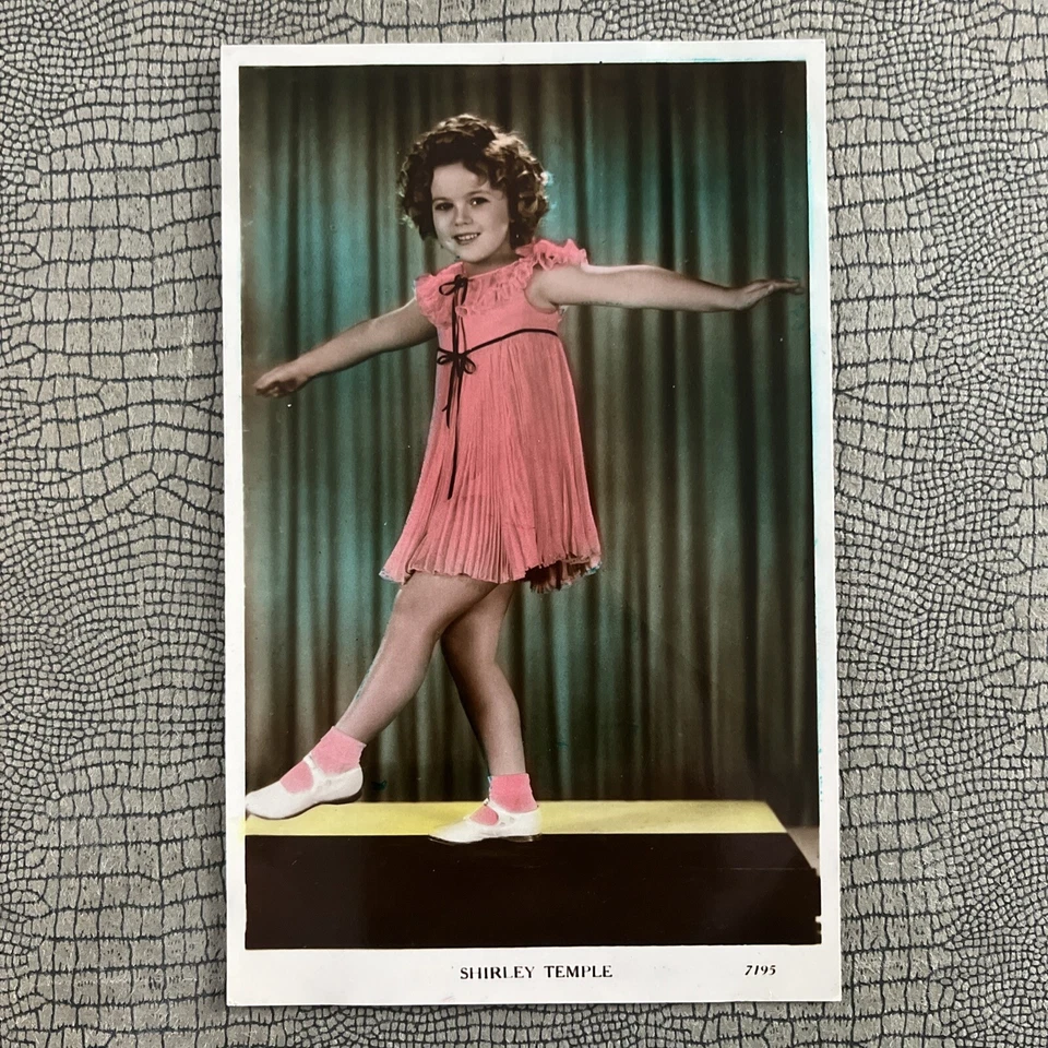 Shirley Temple Real Photograph Postcard Colour Valentines Curly Top 7195 - Image 1 of 3