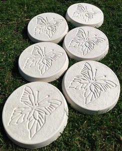 6 x White Round Concrete Garden Stepping Stones 23cm / 9Inch | Butterfly - Picture 1 of 5