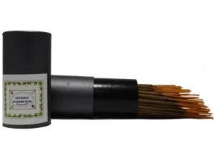 Myrrh Agarbatti 100 Incense Sticks Pack Beautiful Woody Aroma & warm Fragrance - Picture 1 of 2