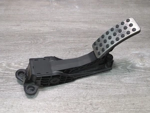 06-11 MERCEDES W164 ML-CLASS ACCELERATOR THROTTLE GAS PEDAL 1643000104 OEM - Picture 1 of 13