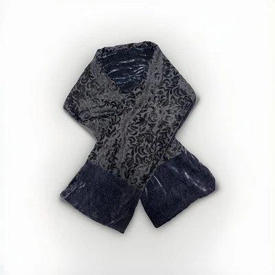 Bufanda de terciopelo azul oscuro floral Burnout romántica para mujer Whimsigoth hada oscura Foto 1 de 4