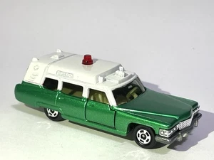 ⭐️😀⭐️Vintage TOMICA Diecast Car CADILLAC AMBULANCE - CUSTOM MADE METALLIC Green - Picture 1 of 6
