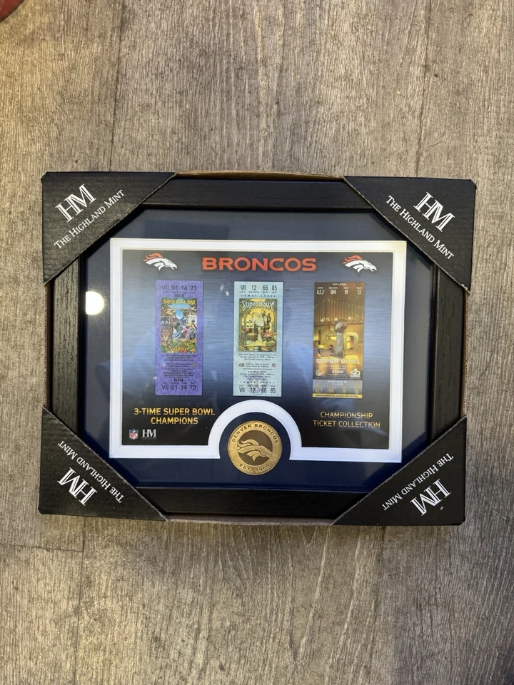 Colección de boletos de campeonato réplica de The Highland Mint Broncos. 12”x10” Foto 1 de 1