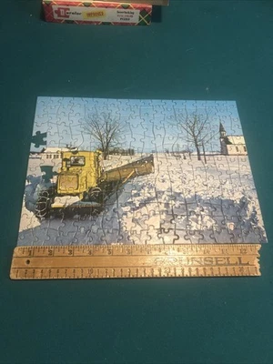 1946 BUILT-RITE Interlocking Picture Puzzle #70 CATERPILLAR TRACTOR CO 325 Piece - Image 1 of 4