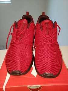 red nike roshe mens
