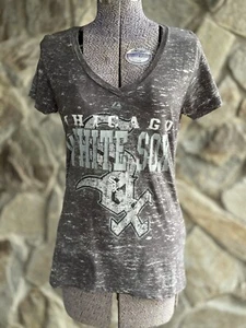 Chicago White Sox Women's V-Neck Tee Black Distressed Wash Size L/G/G - Picture 1 of 4